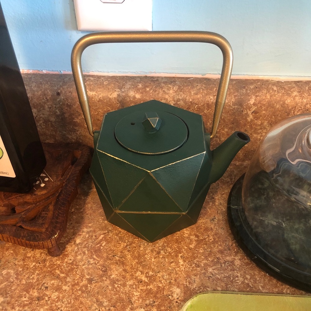 Cast Iron Teapot. Brand new.